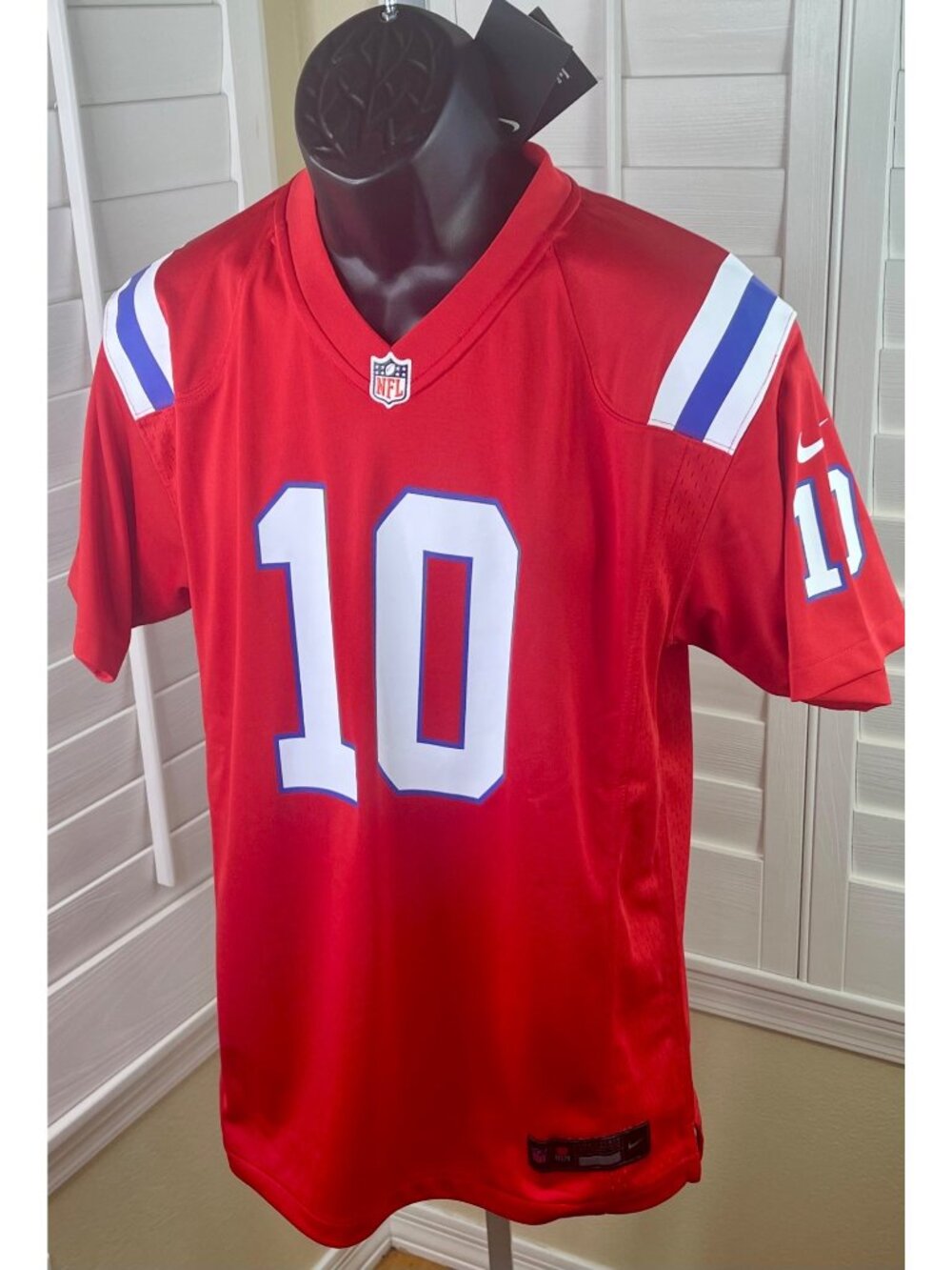 Nike NFL New England Patriots Mac Jones #10 Red/Blue Football Jersey - L 14/16 - Picture 2 of 5